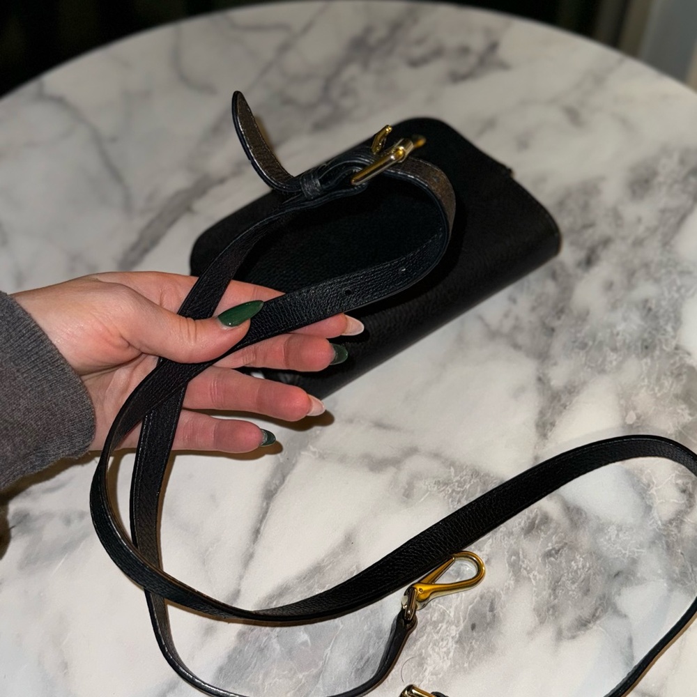 AUTHENTIC BURBERRY CROSSBODY/BELT BAG - Picture 4 of 5